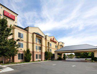 Ramada Fresno