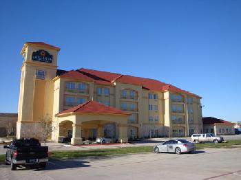 La Quinta Inn & Suites DFW Airport West  Bedford