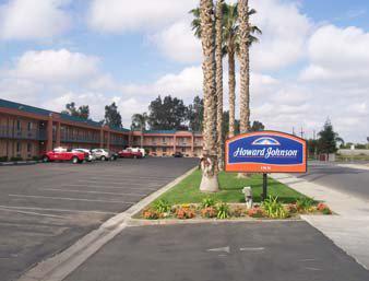 Howard Johnson Inn - Bakersfield