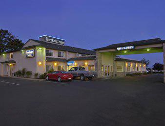 Newberg Travelodge Suites