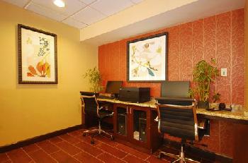 Holiday Inn Express FORSYTH