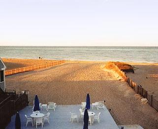 Sandpiper Beach Inn
