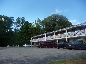 Cozy Corner Motel