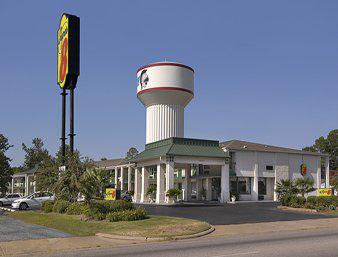 Super 8 Troy