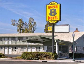 Super 8 Alturas