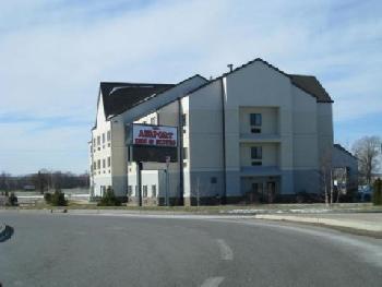 Airport Inn and Suites