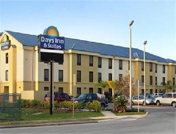 Days Inn and Suites Lakeland