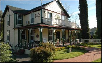 The All Seasons Groveland Inn