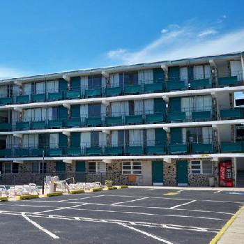 Skyview Manor Motel