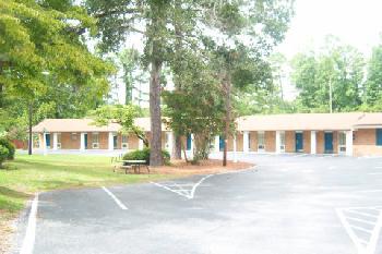 Americas Best Inn & Suites-Wilmington