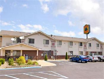 Super 8 Weston WV