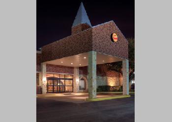 Clarion Inn Near Baylor University