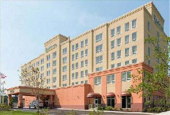 Radisson Hotel Newark-Carteret