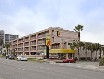 Super 8 Corpus Christi/Bayfront Area