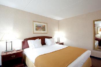 Holiday Inn Express NEWPORT NEWS