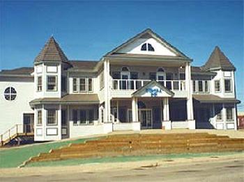 Aurora Inn And Executive Suites
