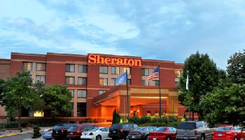 Sheraton Minneapolis West Hotel