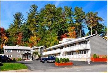 Americas Best Value Inn & Suites/Lake George