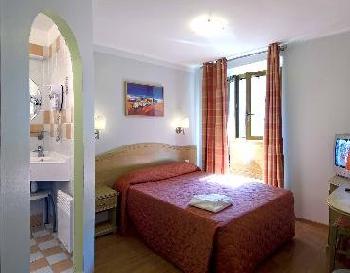 INTER-HOTEL GRAND HOTEL DE LA GARE - TLN