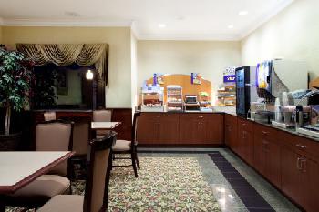 Holiday Inn Express Hotel & Suites LAKE CHARLES