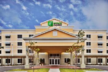 Holiday Inn Express Hotel & Suites PALM BAY