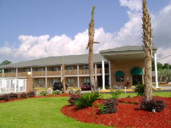 Emerald Sands Inn