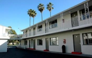 Beach Plaza Hotel