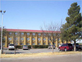 Baymont Inn and Suites Midland Airport