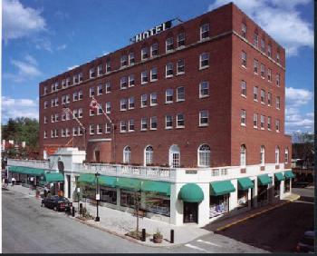 THE HOTEL SARANAC