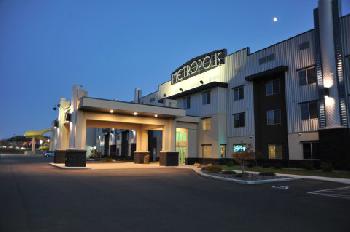 Metropolis Resort