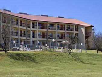 Knights Inn Junction