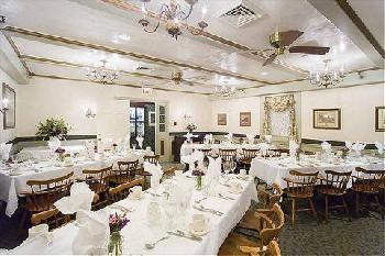 Colonial Inn Hotel And Suite