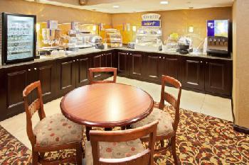 Holiday Inn Express RESTON HERNDON-DULLES AIRPORT