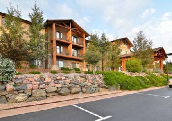 Comfort Suites at Evergreen Parkway