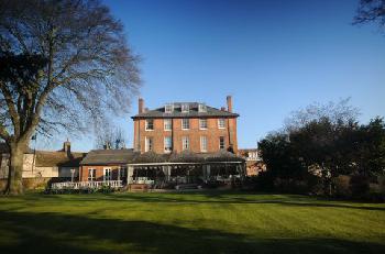 Riverside Hotel