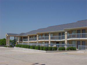 Executive Inn & Suites