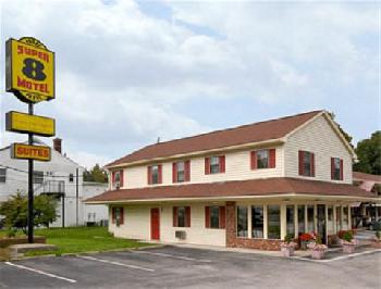 Super 8 N Attleboro, MA-Providence, RI