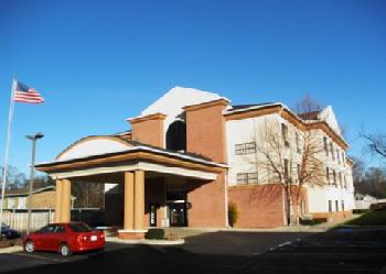 Holiday Inn Express NILES