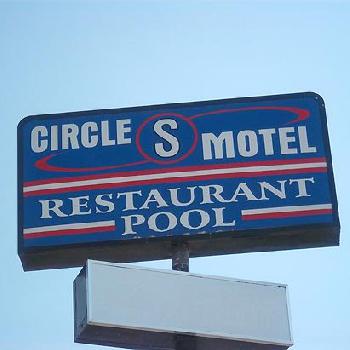 Circle S Motel Cozad