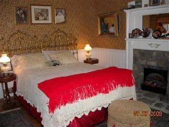 Lamplight Inn