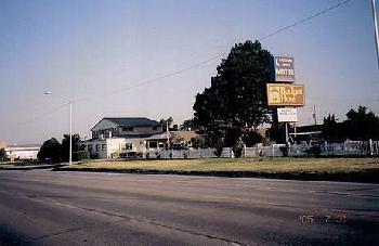 Budget Host Moon Mist Motel