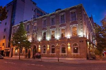 Ten Square Hotel