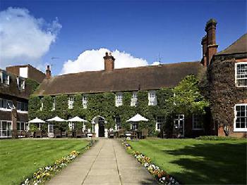Mercure Farnham Bush Hotel