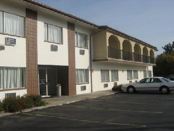 Americas Best Inn and Suite Urbana