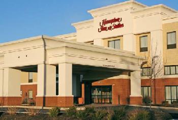 Hampton Inn  Suites ChicagoSt Charles
