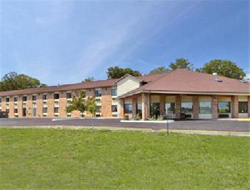 Baymont Inn & Suites Muskegon