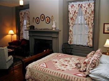 Lafayette Inn