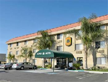 Super 8 Hemet