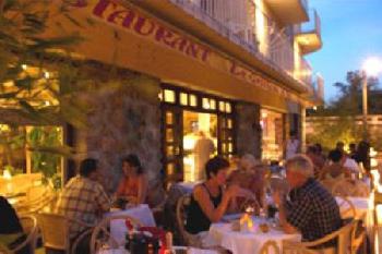 INTER-HOTEL LE GRILLON D'OR