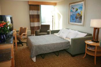 Doubletree® Hotel Virginia Beach